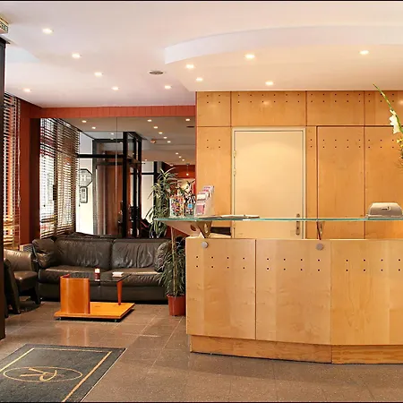 Pavillon Villiers Etoile Париж