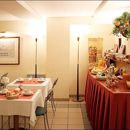 Pavillon Villiers Etoile Отель 3*