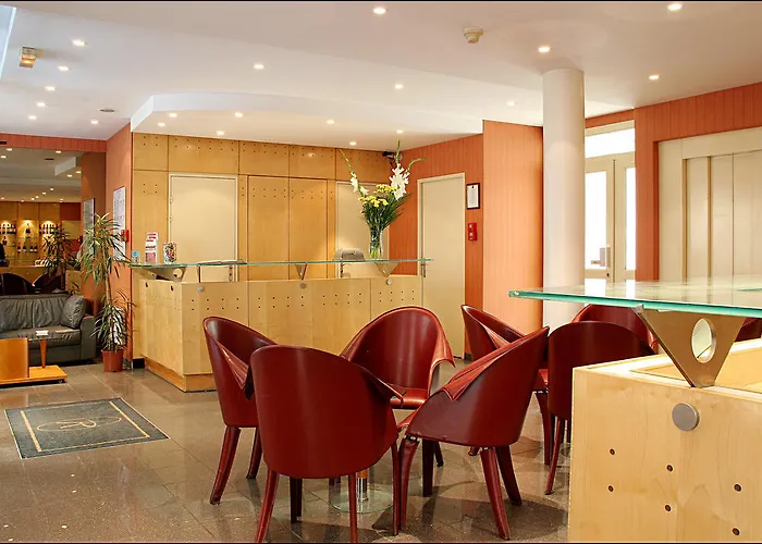 Pavillon Villiers Etoile Hotel