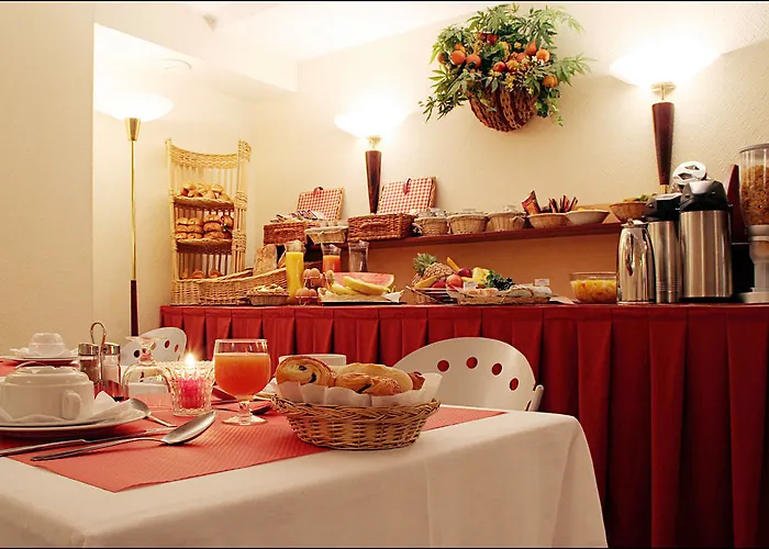 Pavillon Villiers Etoile Hotel
