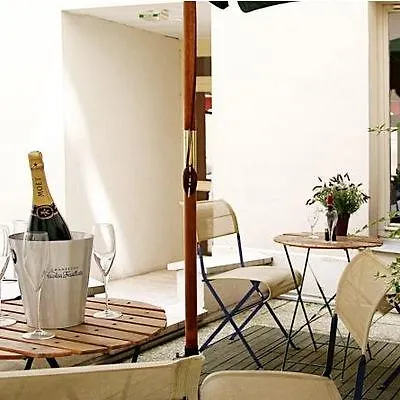 Hotell Pavillon Villiers Etoile 3*