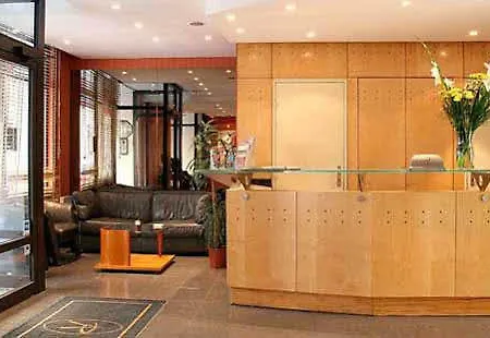 Hotel Pavillon Villiers Etoile París