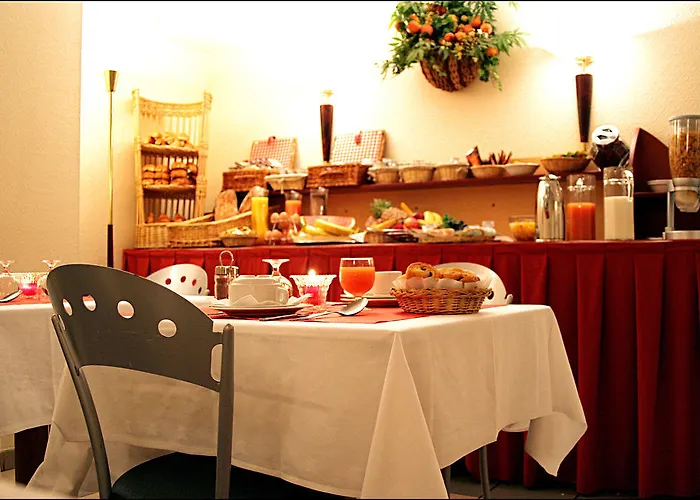 Hotel Pavillon Villiers Etoile 3*