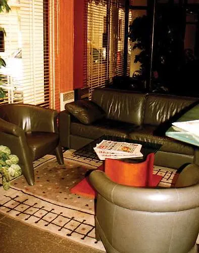 Pavillon Villiers Etoile Hotel