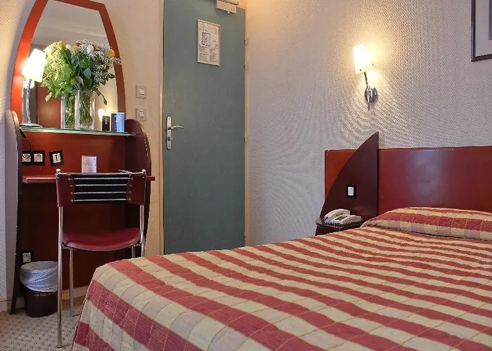 Pavillon Villiers Etoile Hotel 3*